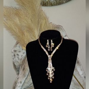 Bright Shine Blue Sapphire Rhinestone Embellished Teardrop Necklace & Earrings Set
